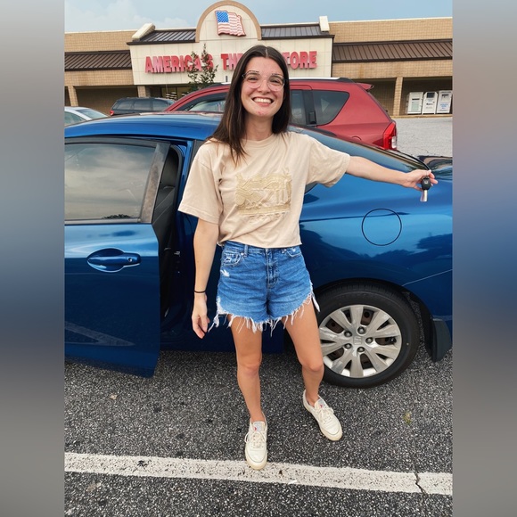 Meet your Posher, Samantha - Picture 1 of 1